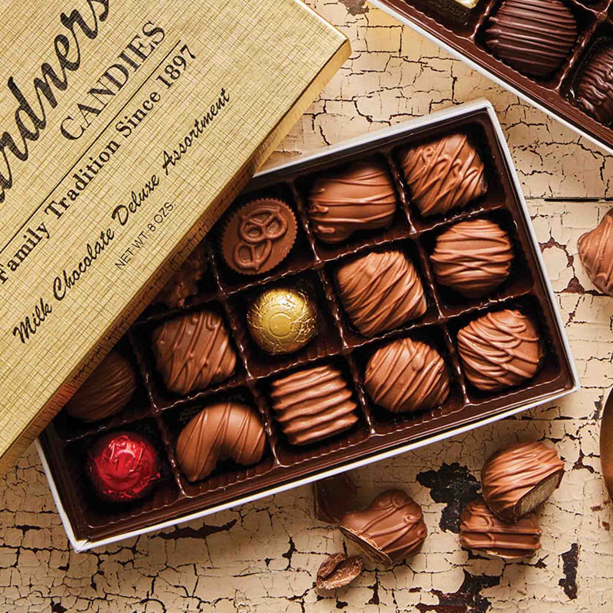 Deluxe Assortment 15 pcs. | 8 oz.