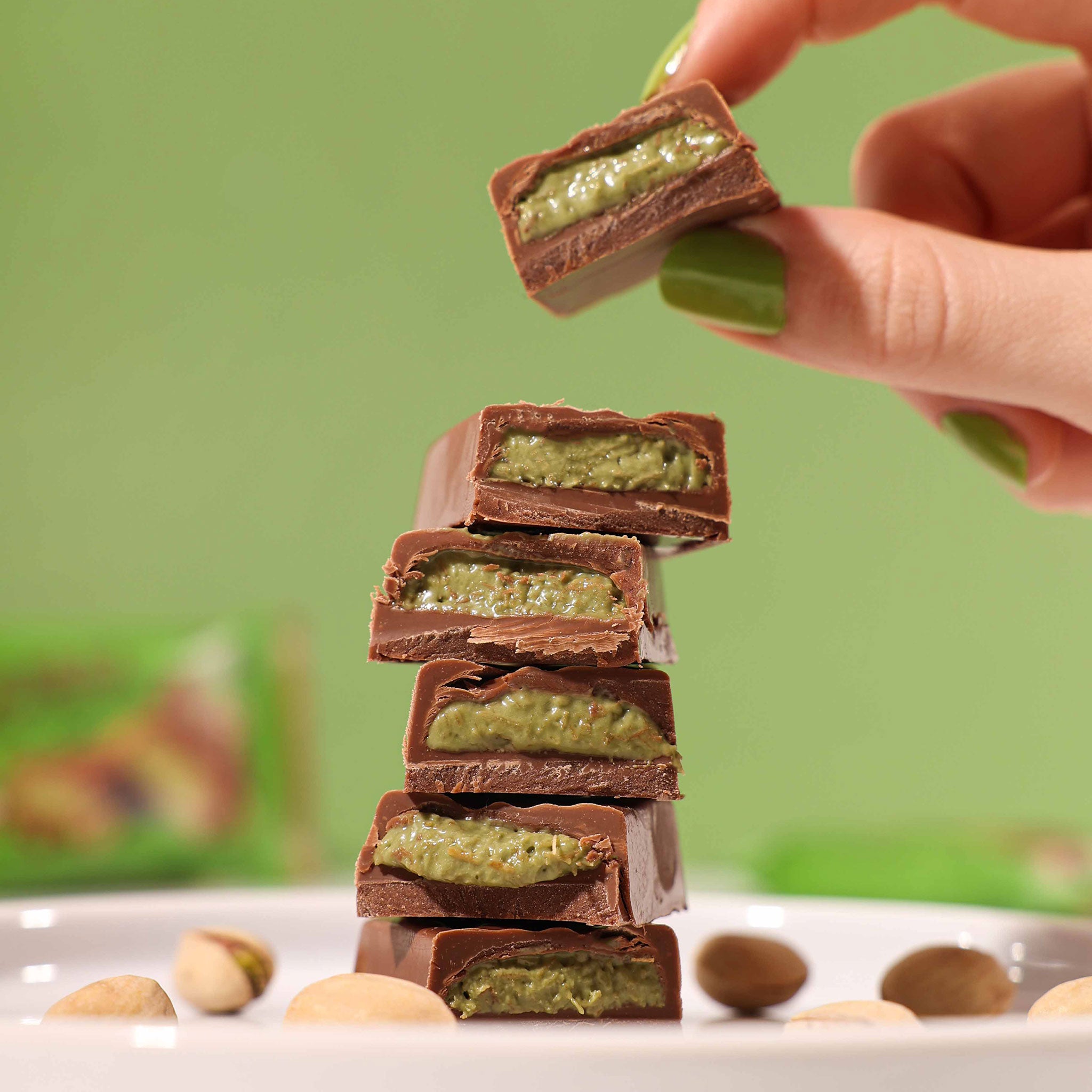 Dubai-Style Chocolate Bar – Gardners Candies