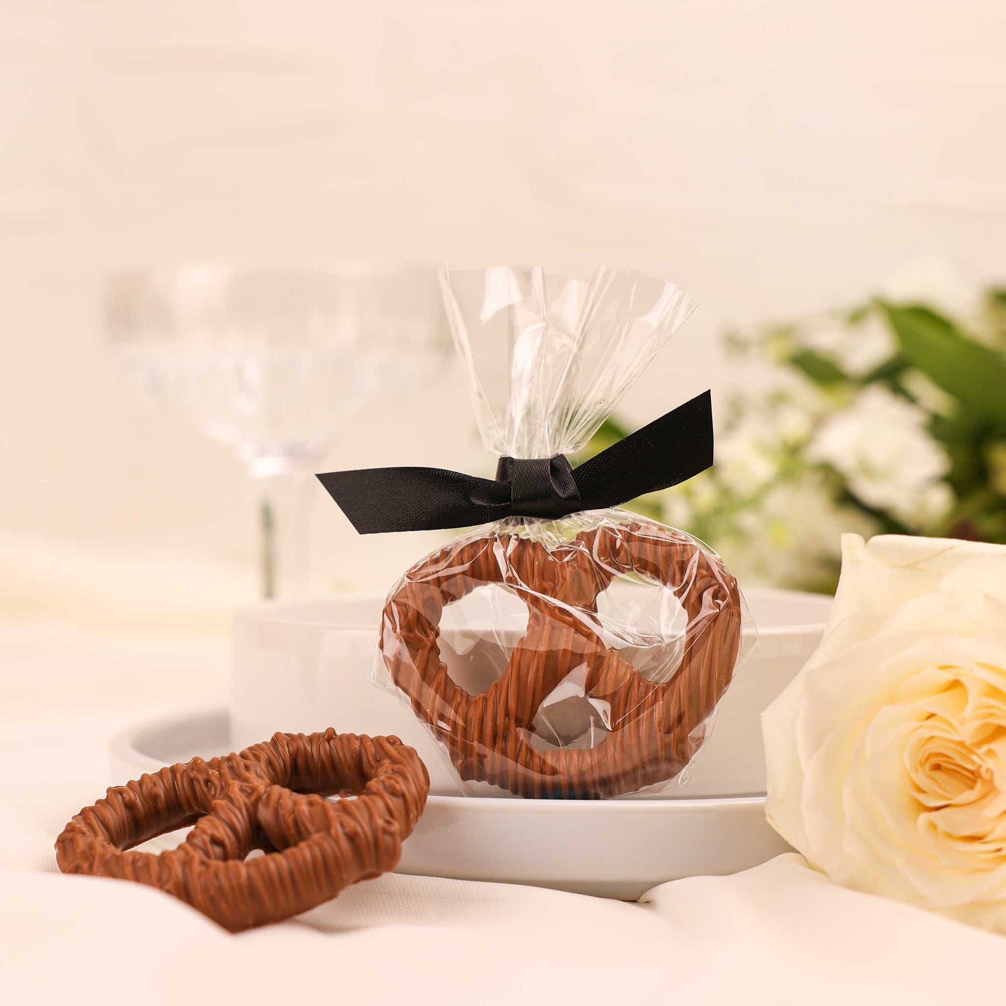 Hand-Tied Pretzel .6 oz.