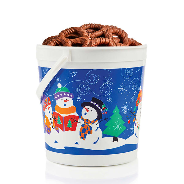 Christmas Pretzel Pail Milk 16 oz.