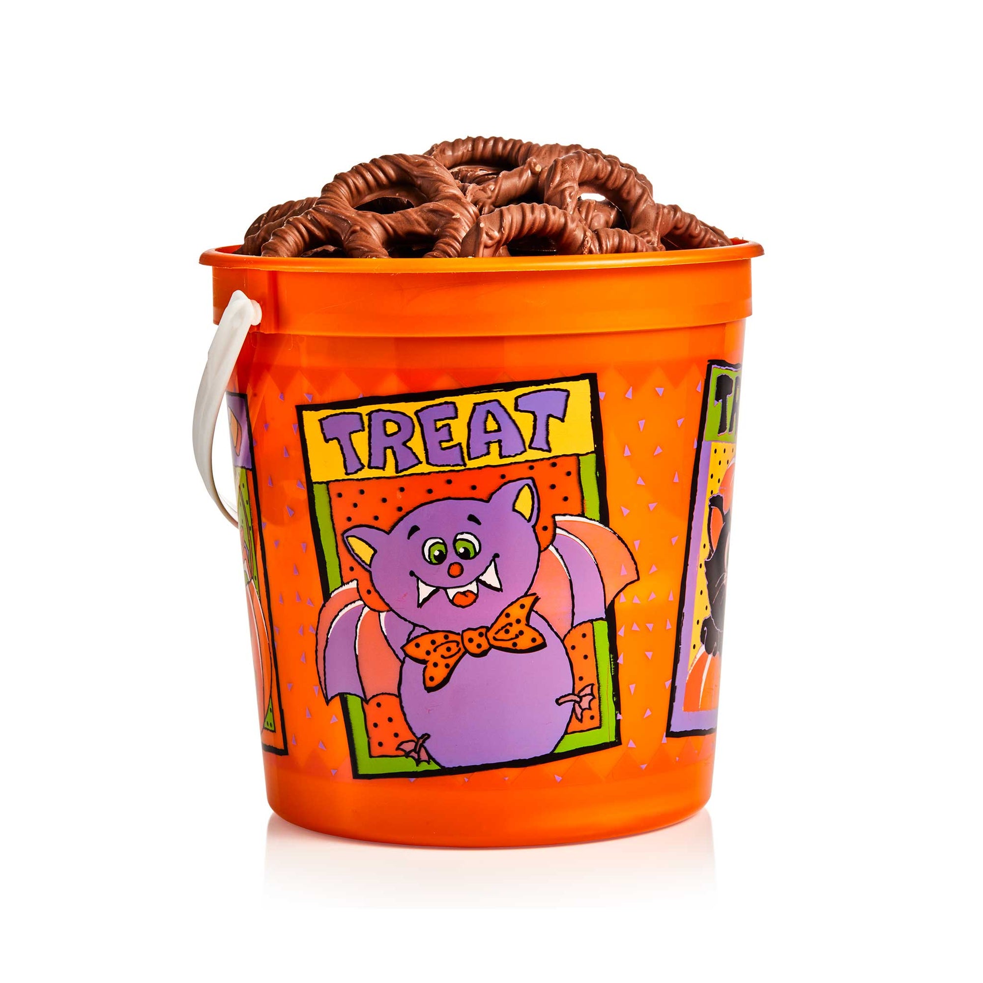 Halloween Pretzel Pail Milk 16 oz.