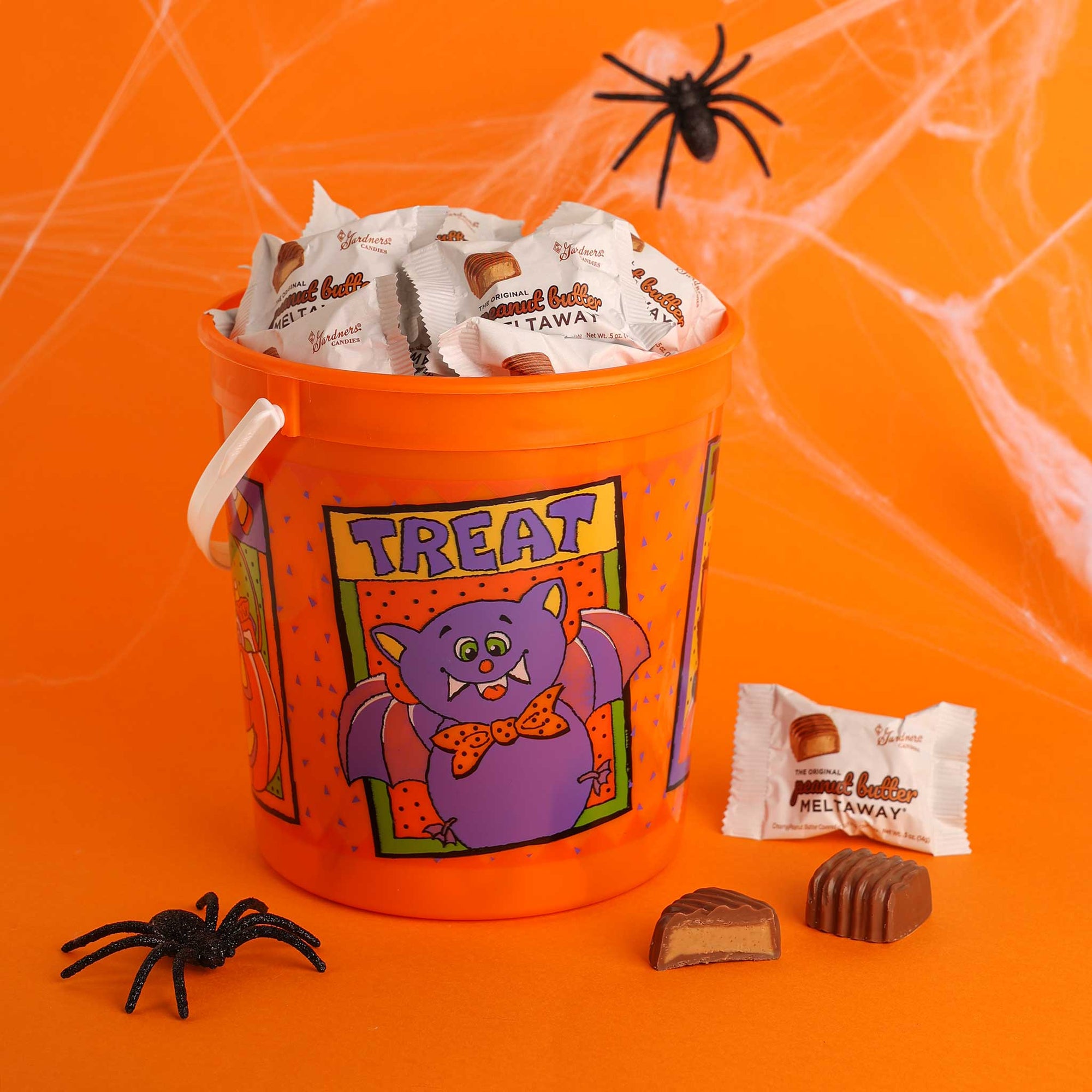 Original Peanut Butter Meltaway® Halloween Pail 48 ct. | 24 oz.