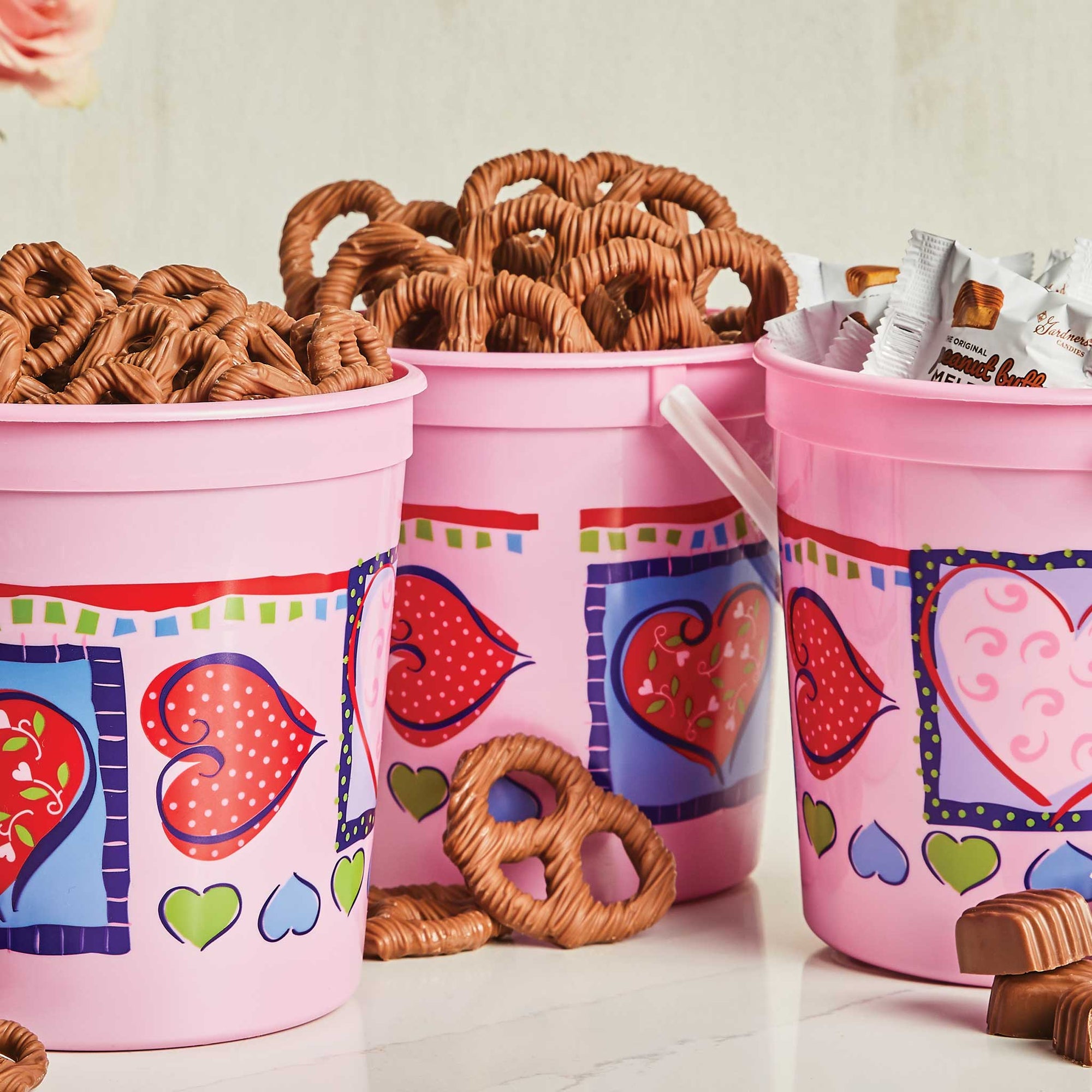 Valentine's Pretzel Pail Milk 16 oz.